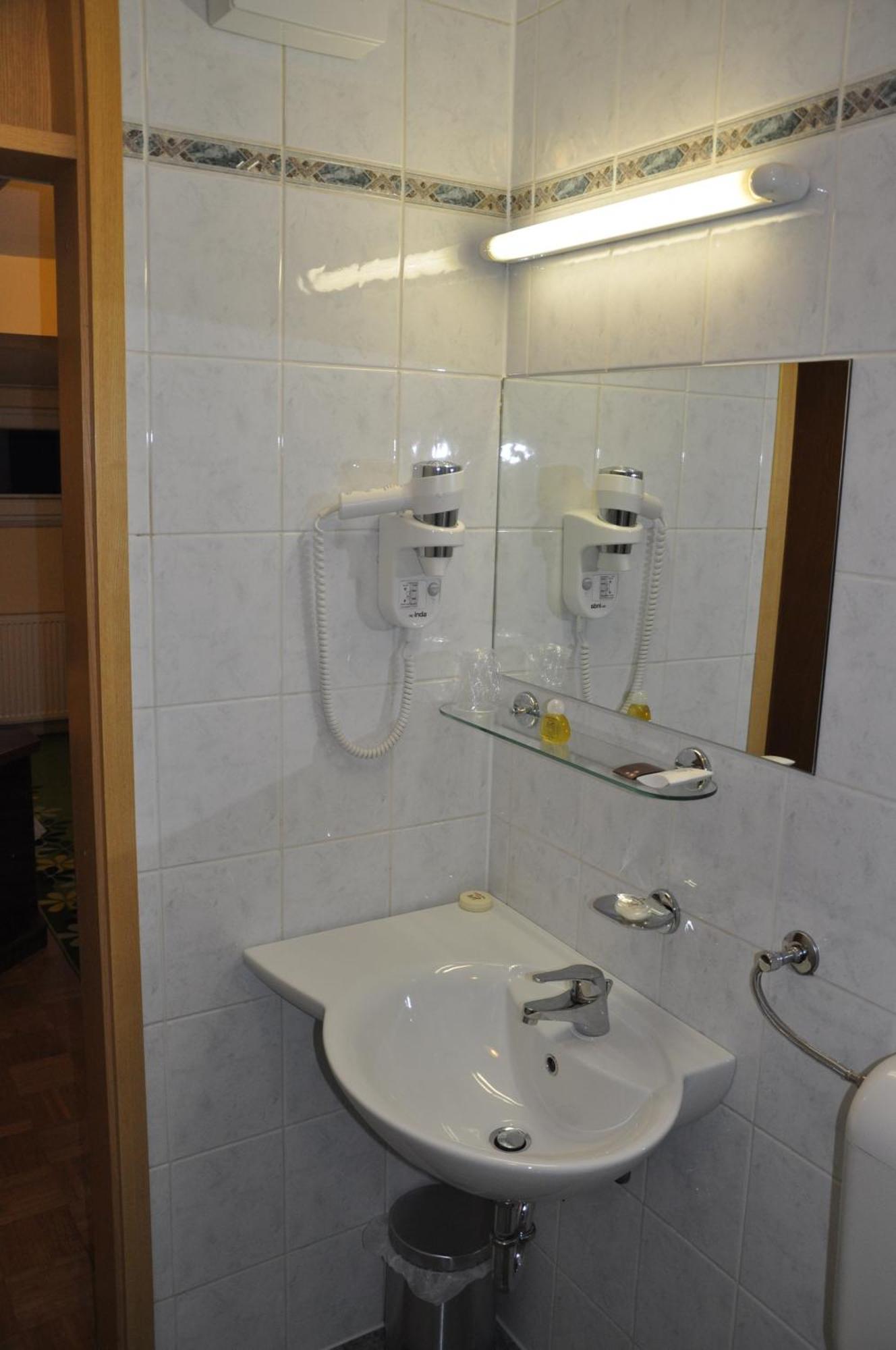 Penzion Kmecki Hram Ljubljana Phòng bức ảnh
