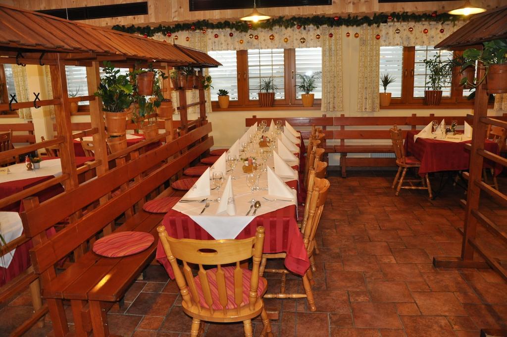 Penzion Kmecki Hram Ljubljana Ngoại thất bức ảnh